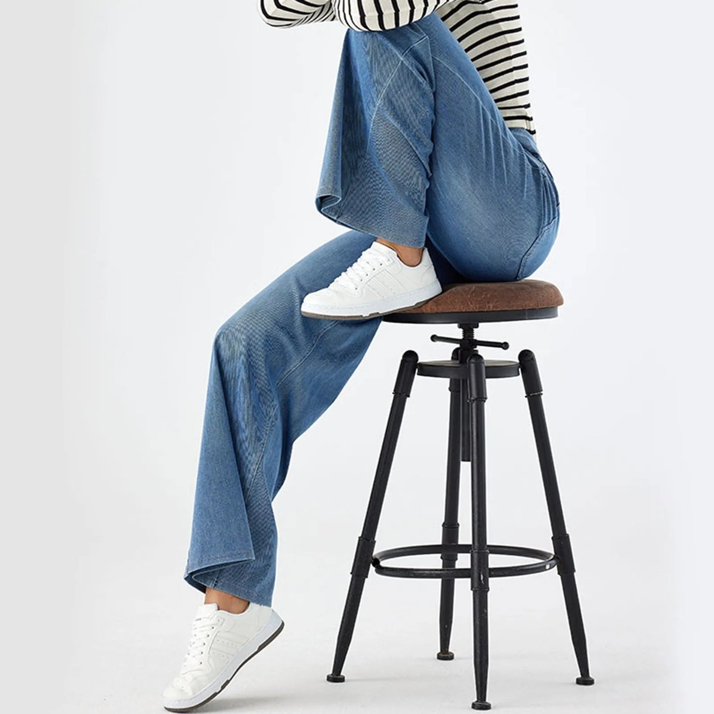 Solvi Relaxed Flare Pants