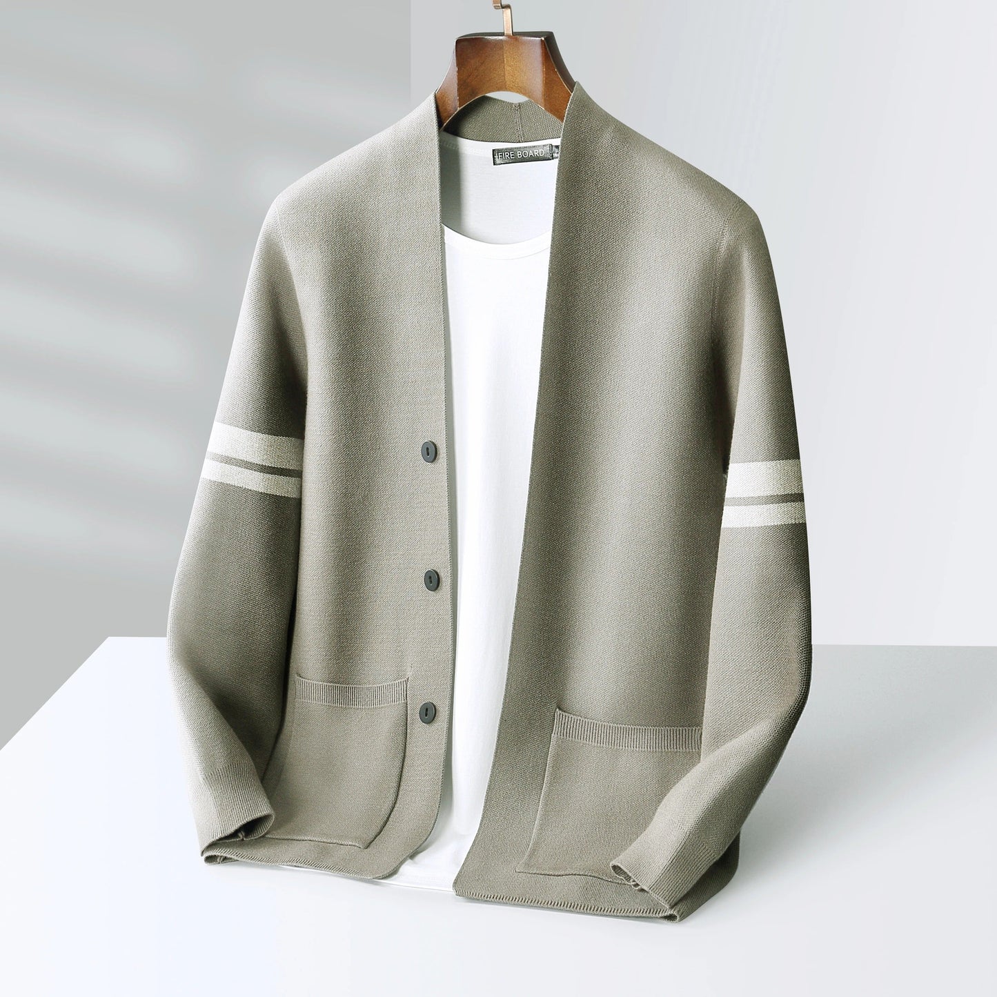 Banco Cardigan